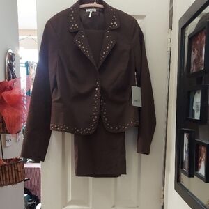 Chic Brown and Gold Womes Pant Suit